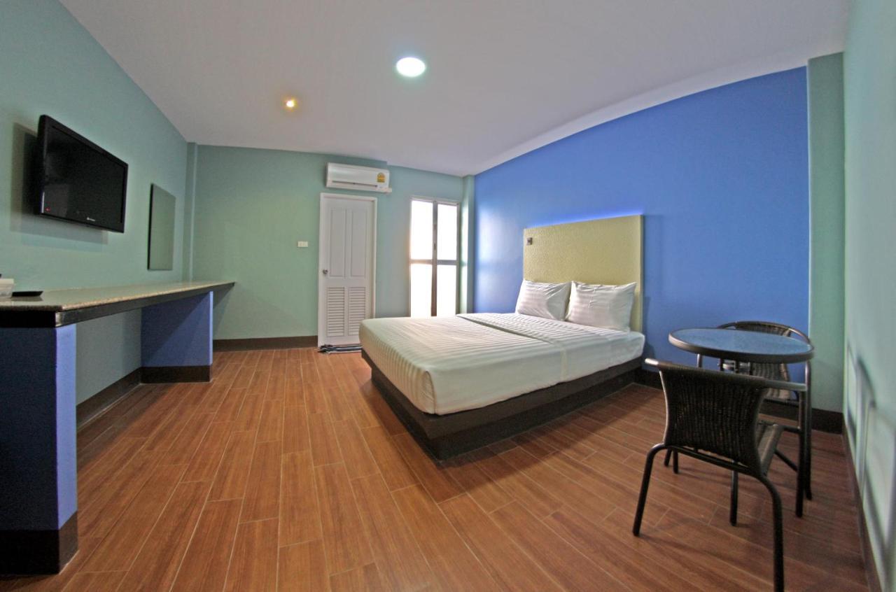 Central Park Hotel Sing Buri Exteriér fotografie